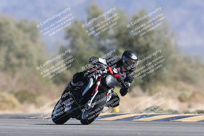 media/Oct-13-2025-Moto Forza (Mon) [[a66d839500]]/4-C Group/Session 4 Turn 7/